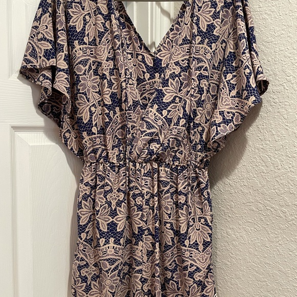 Romper, Everleigh, worn once - Picture 1 of 3